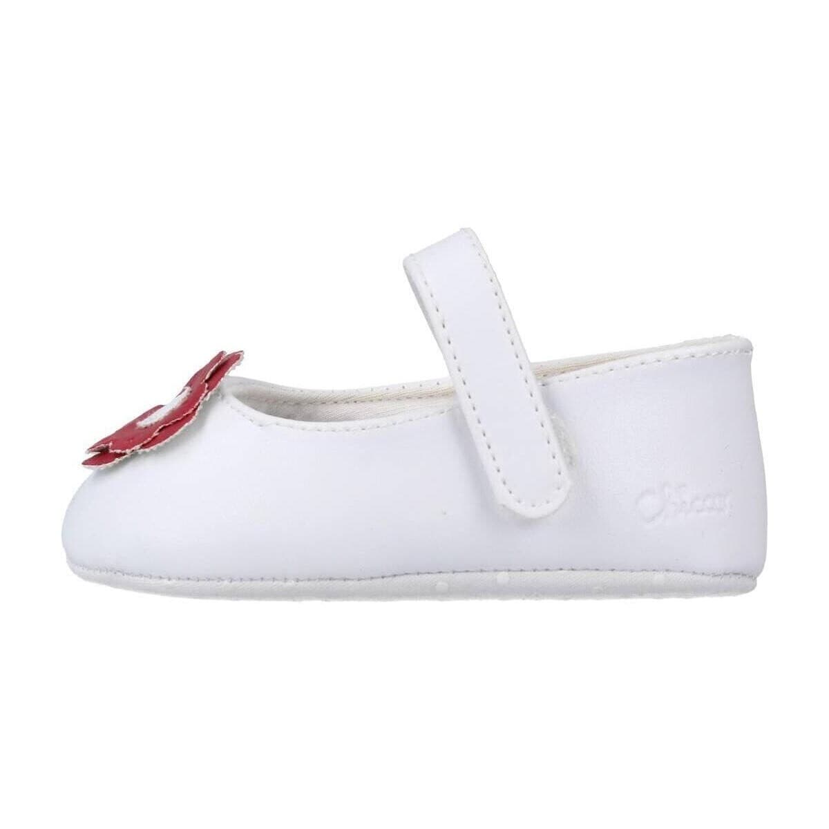 Women's Ballet Flats Chicco White