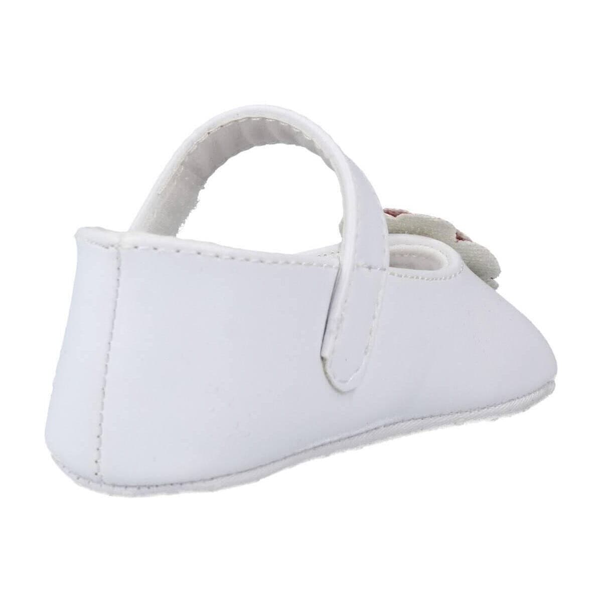 Women's Ballet Flats Chicco White