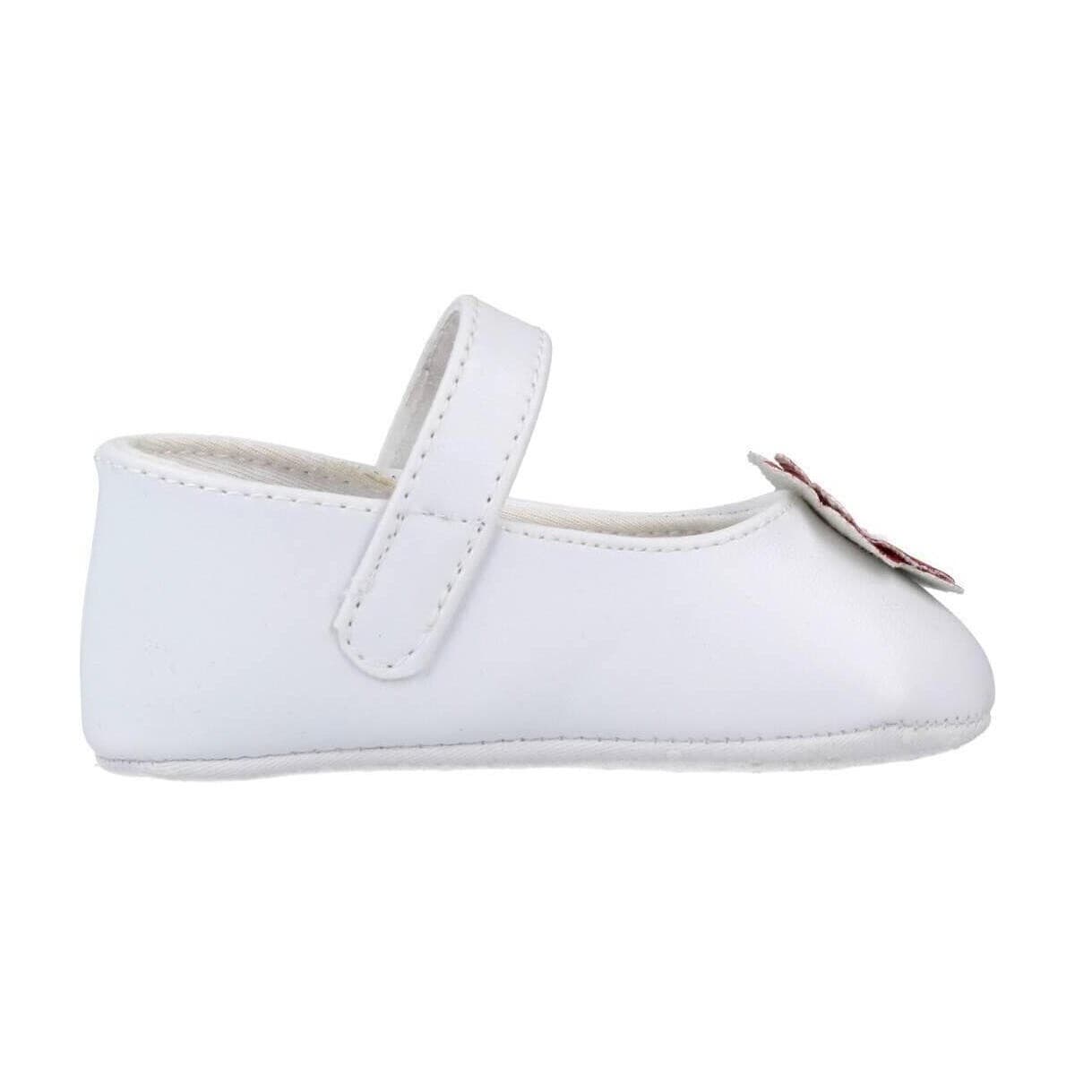 Women's Ballet Flats Chicco White