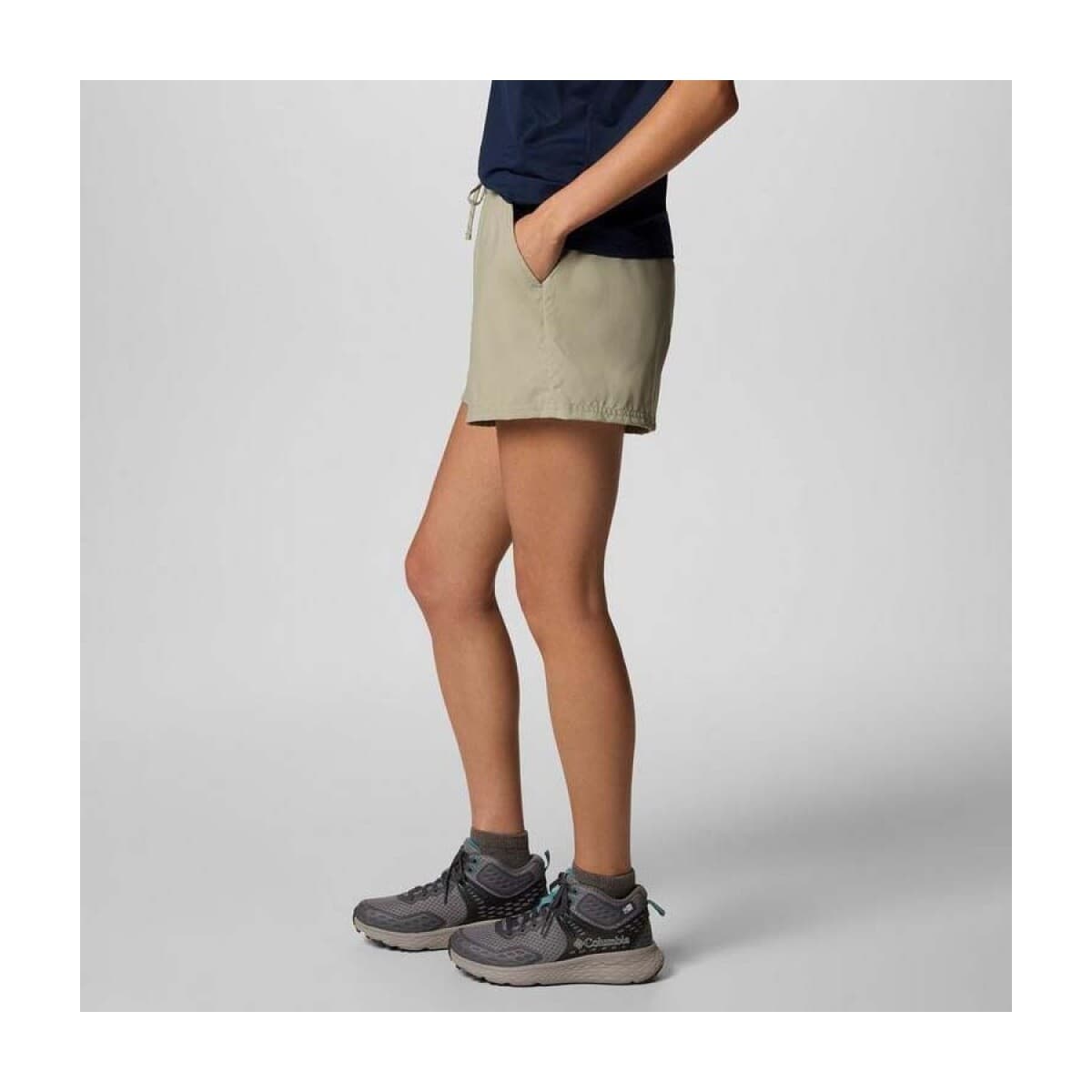 Women's Shorts Columbia Green