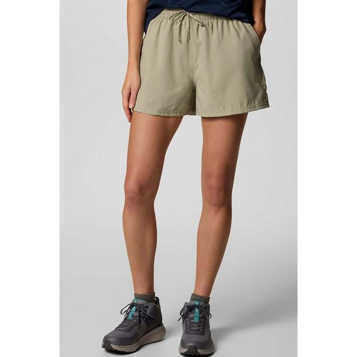 Women's Shorts Columbia Green