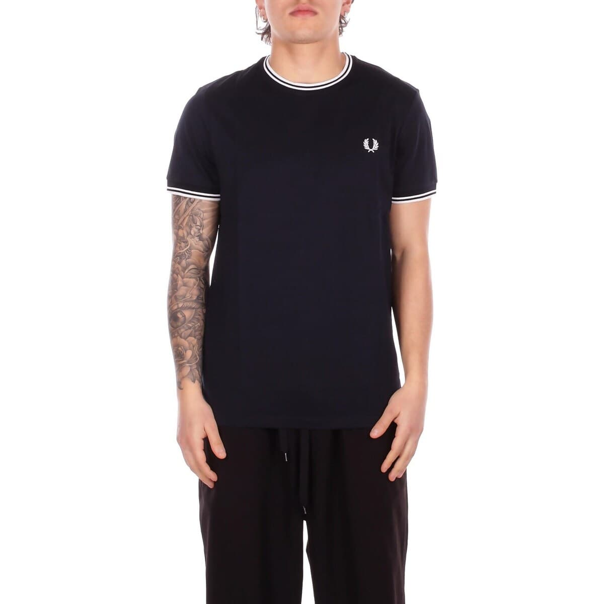 T-shirt με κοντά μανίκια Fred Perry M1588V