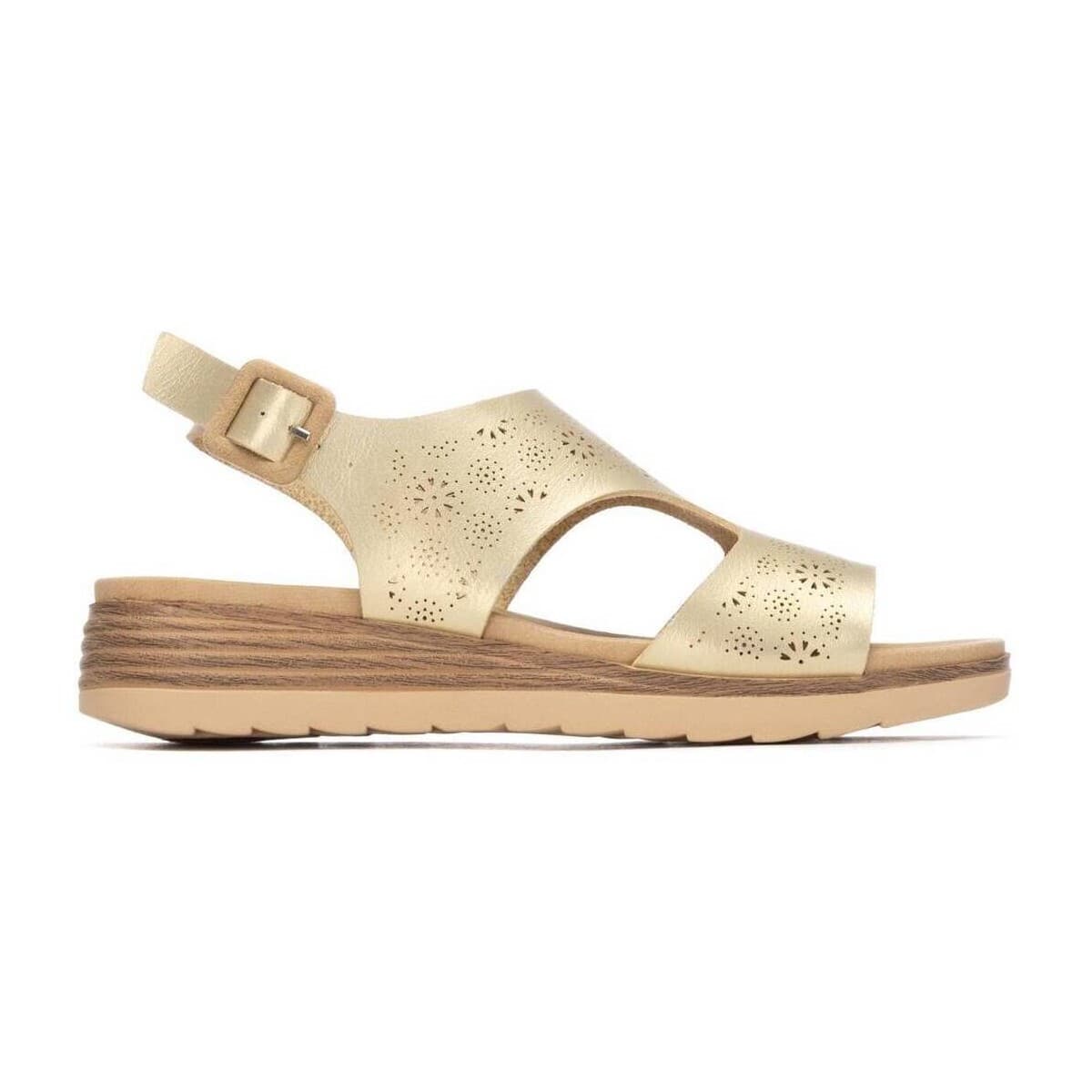 Σανδάλια με πλατφόρμα Refresh 17516705