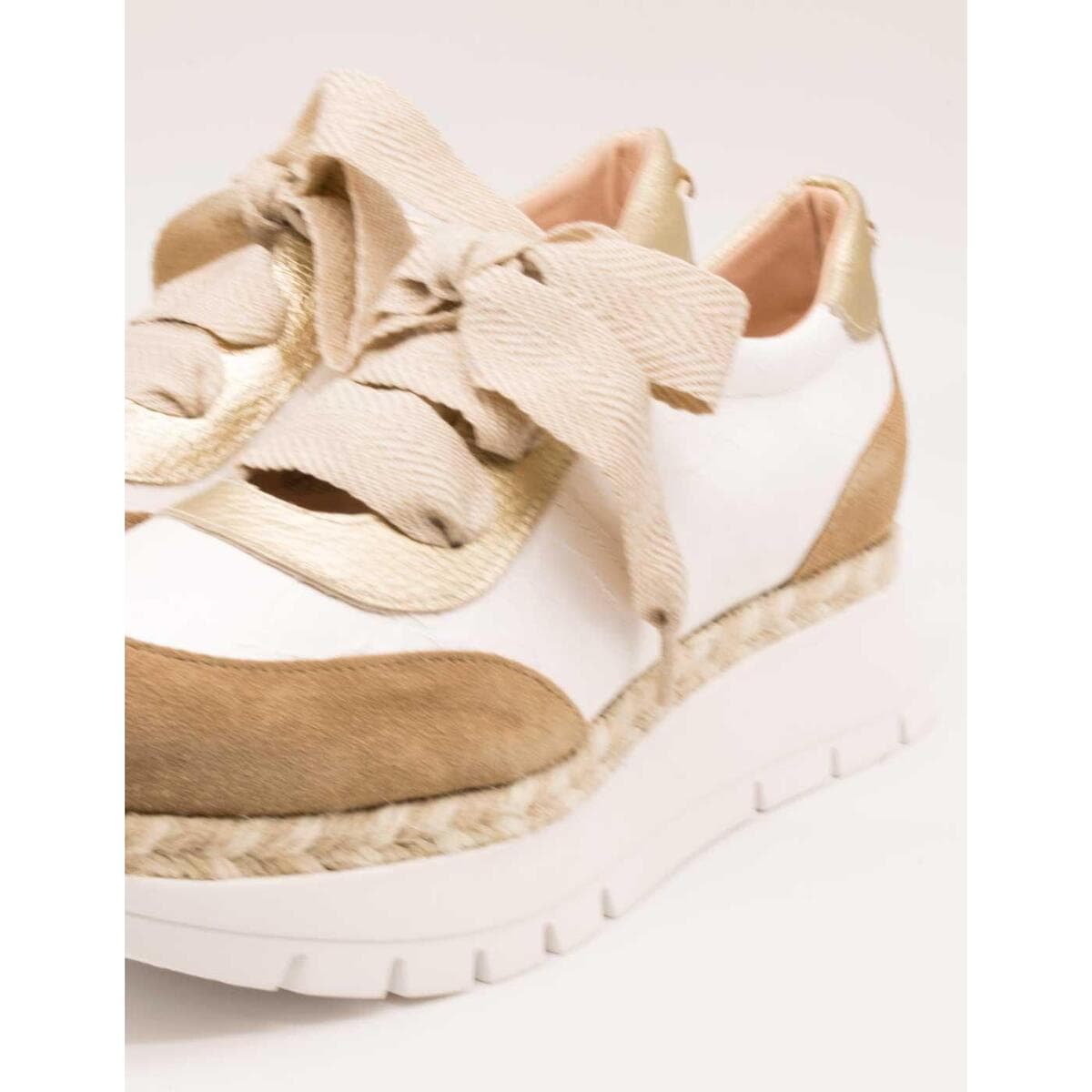 Women's Sneakers Jose Saenz White