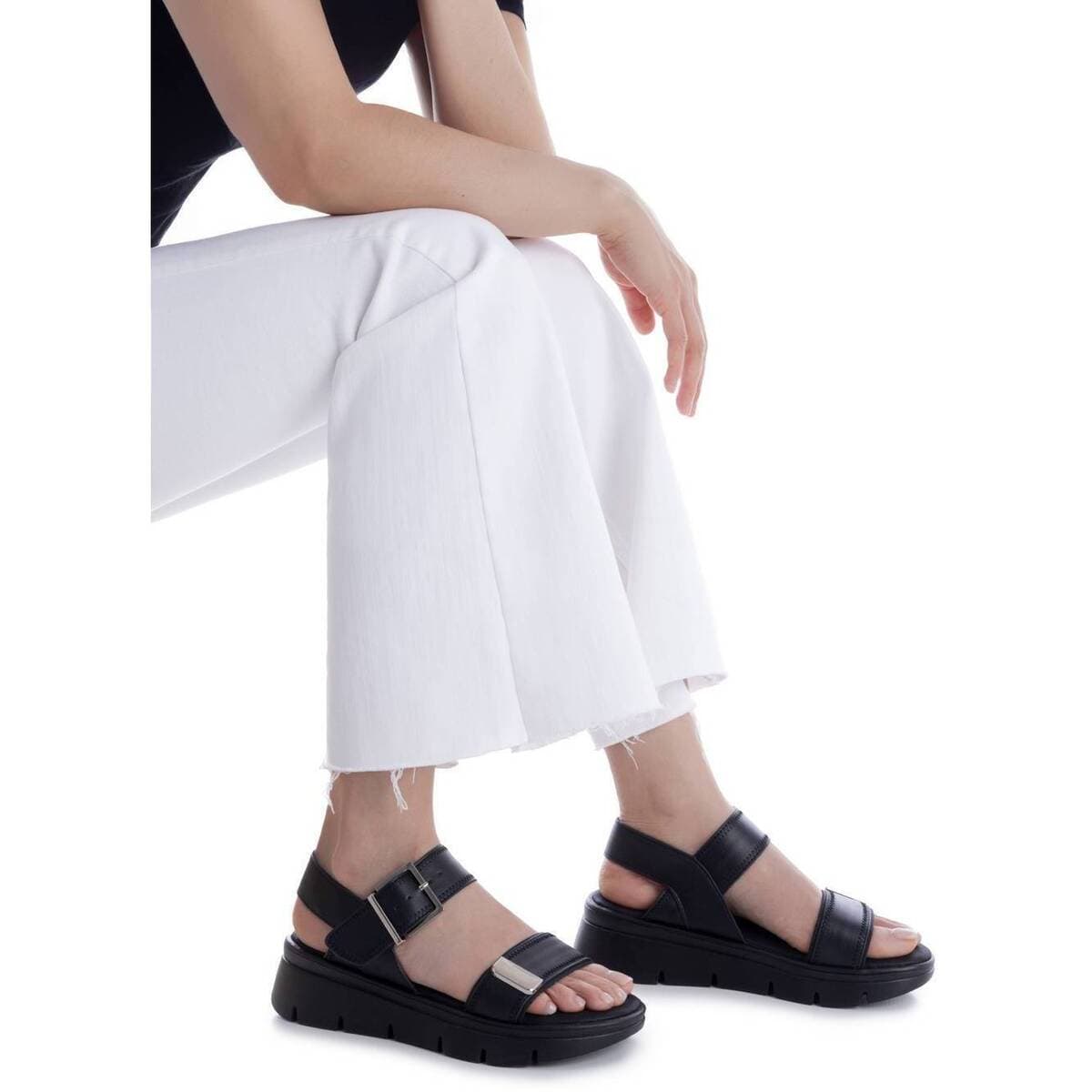 Women's Platforms Refresh Black