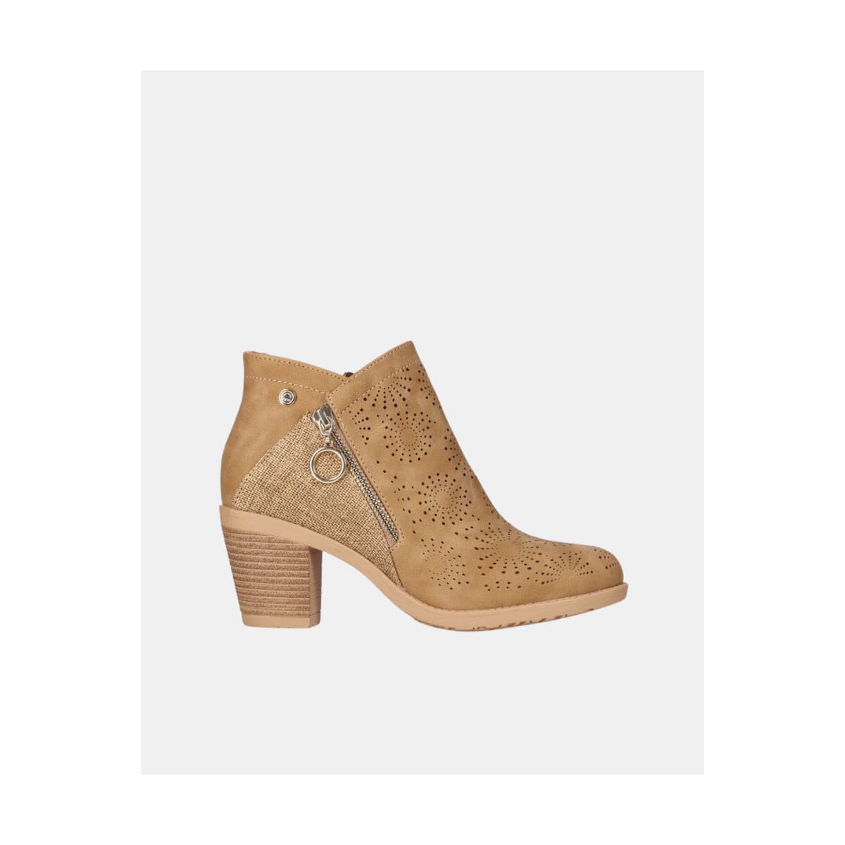 Μπότες με τακούνι Chika 10 TONIA 18