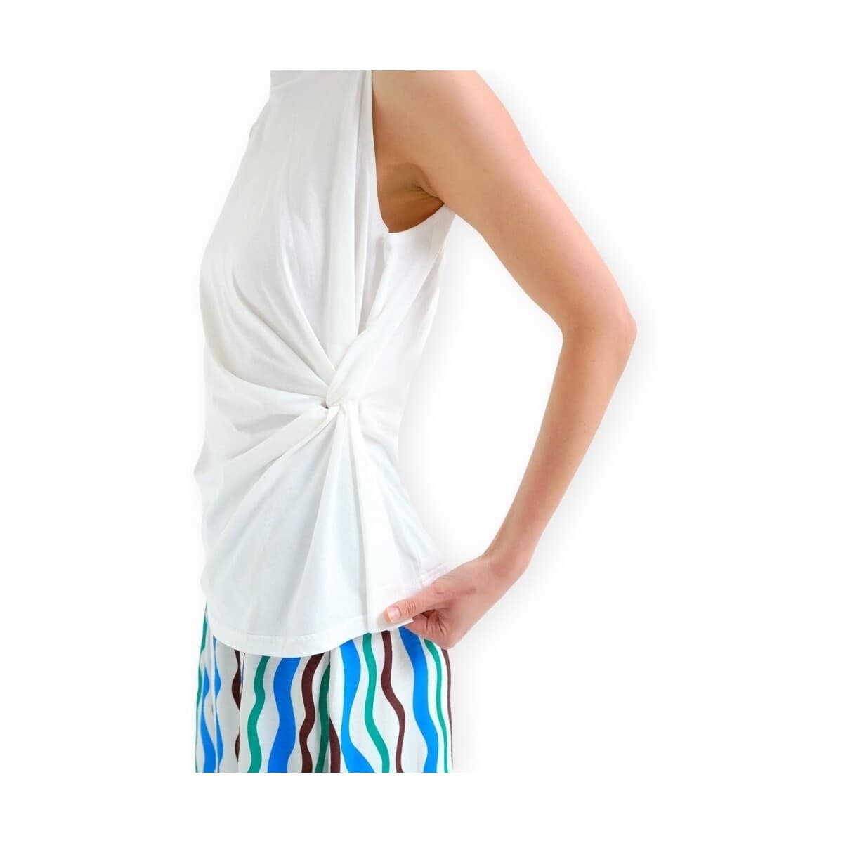 Women's T-Shirts Compania Fantastica White