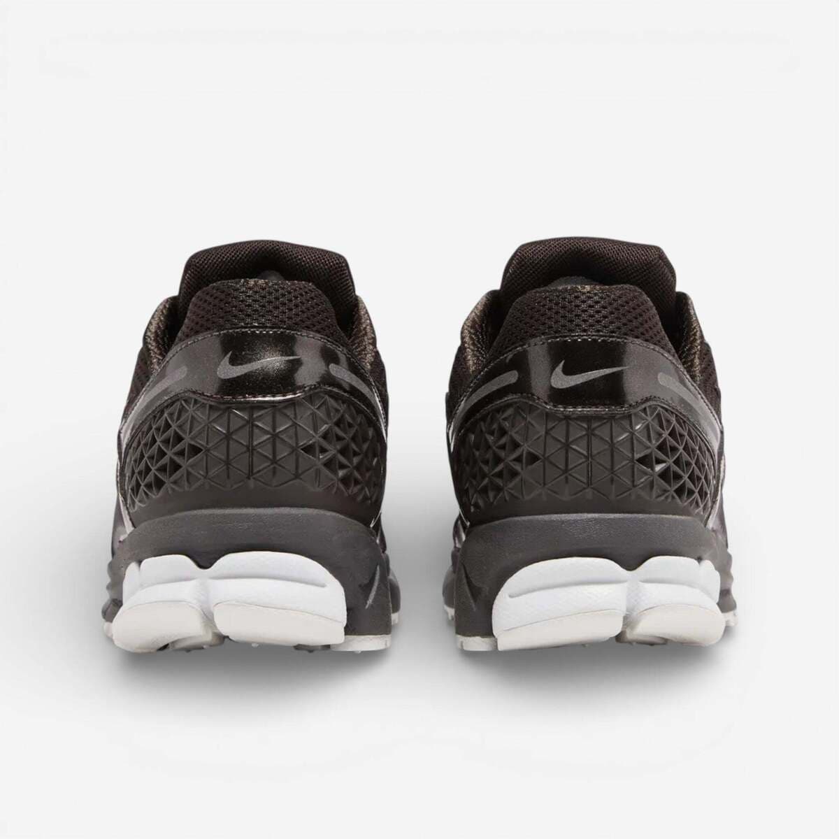 Men's Sneakers Nike Brown