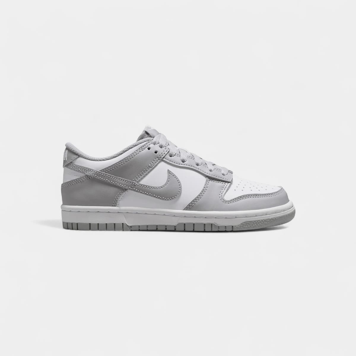 Women's Sneakers Nike Gray