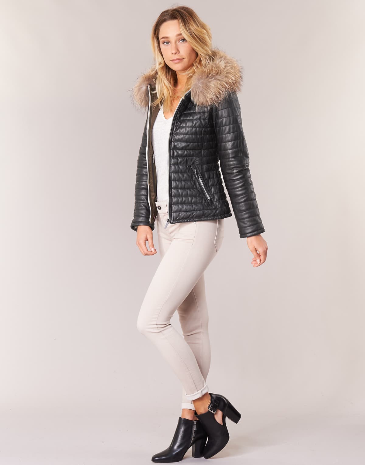 Women's Jackets Oakwood Black