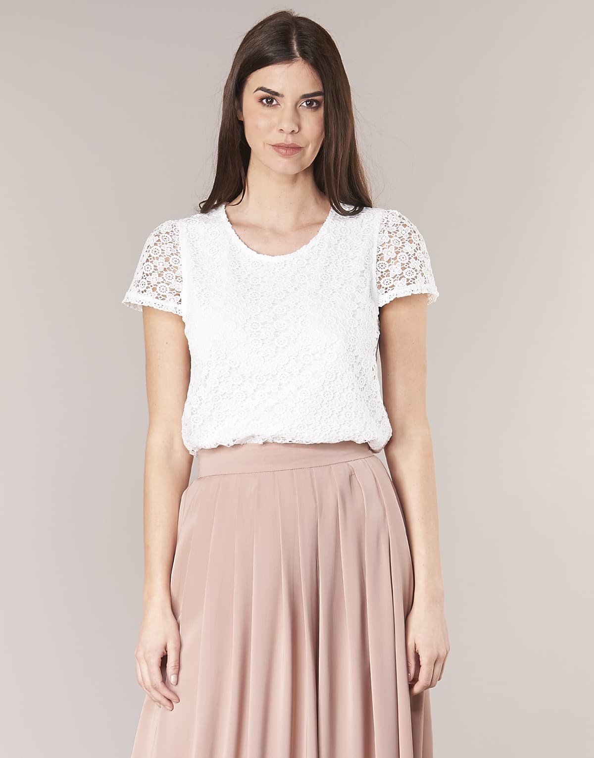 Women's T-Shirts Betty London White