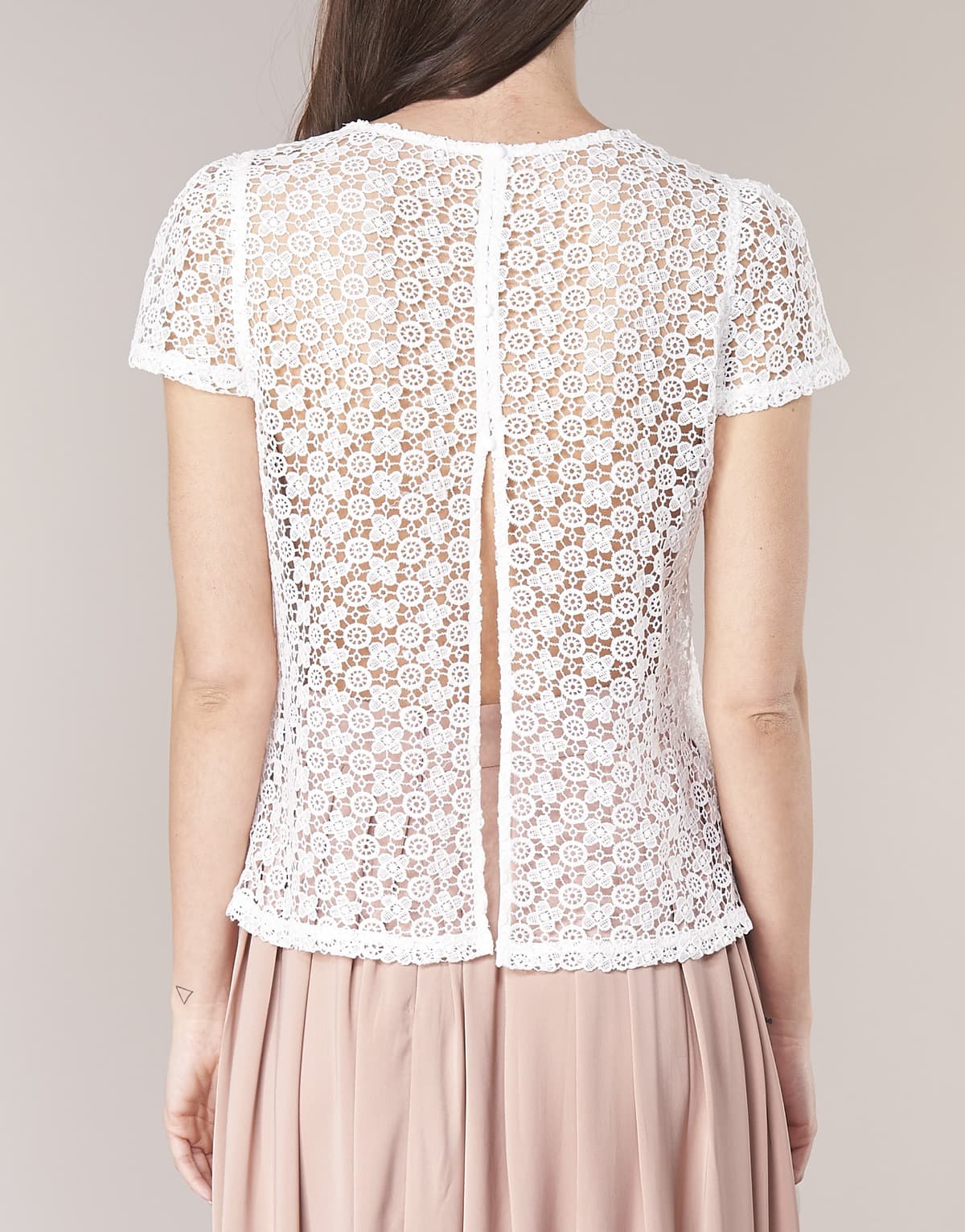 Women's T-Shirts Betty London White