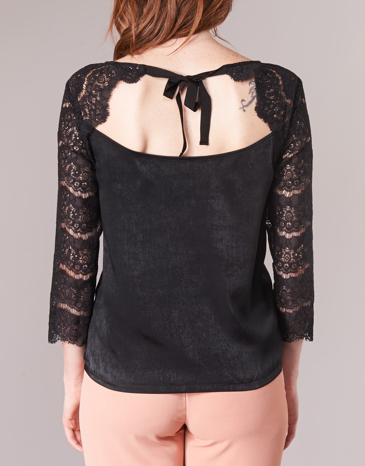 Women's T-Shirts Betty London Black