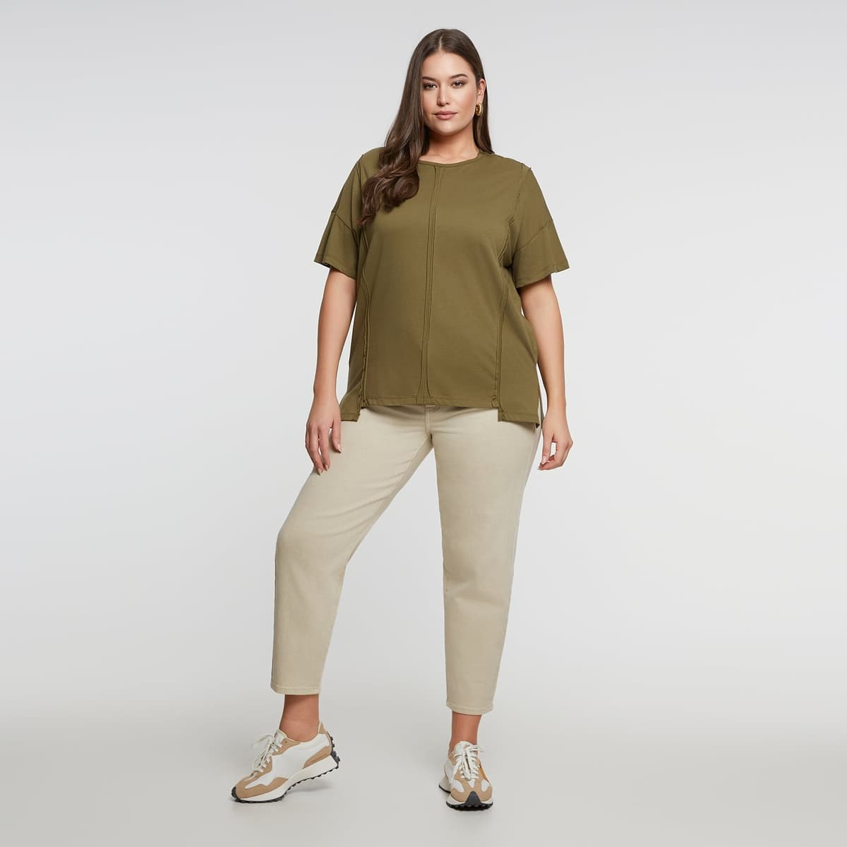 Βαμβακερό t-shirt με διακοσμητικές ραφές