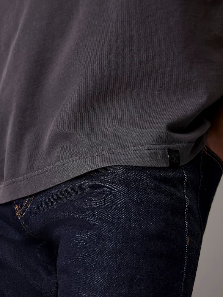 Ανδρικό T-shirt Ανθρακί Calvin Klein J30J326153-BAN