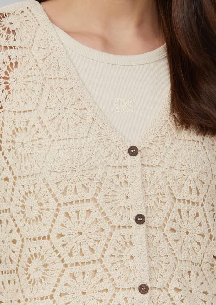 Γυναικεία Αμάνικη Ζακέτα Μπεζ S.Oliver 2166279-8105