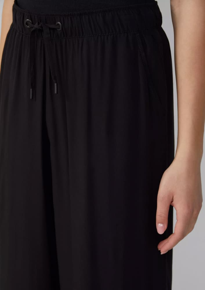 Γυναικεία Παντελόνα Μαύρη S.Oliver 2163072-9999