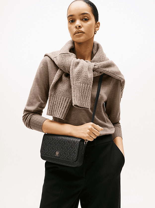 Γυναικεία Τσάντα Χιαστί Μαύρη Tommy Hilfiger AW0AW18002-BDS