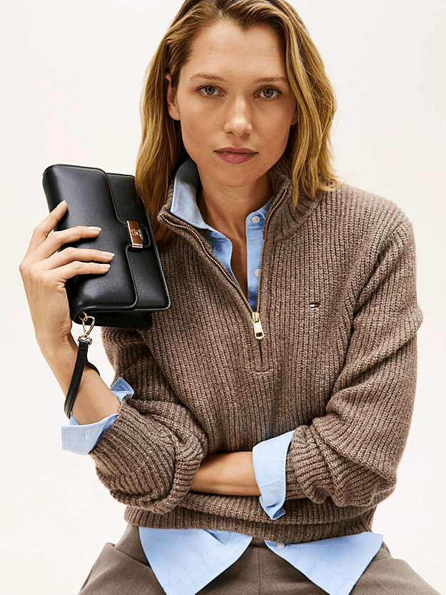 Γυναικείο Τσαντάκι Μαύρο Tommy Hilfiger AW0AW18288-BDS