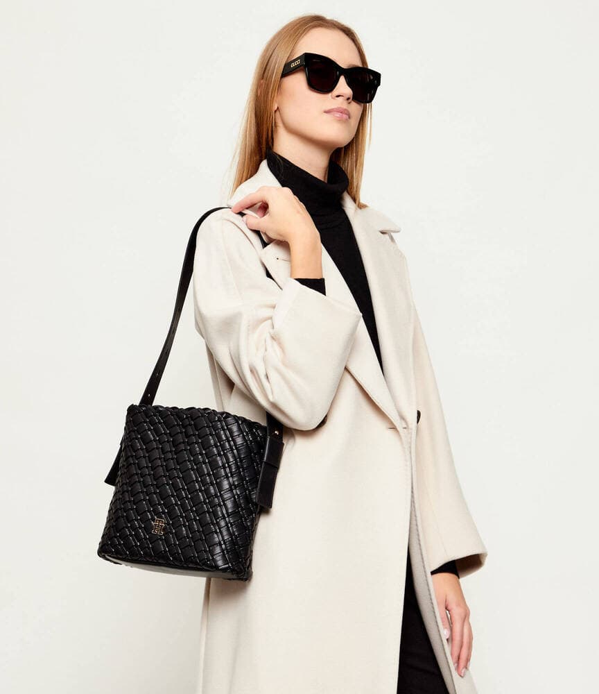 Γυναικεία Τσάντα Μαύρη Tommy Hilfiger AW0AW18160-BDS