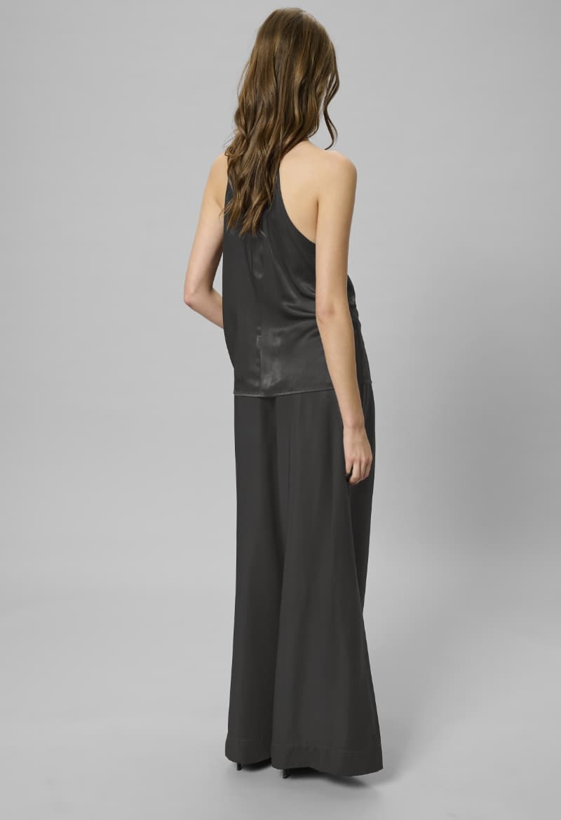 Women's Tops My Essential Wardrobe