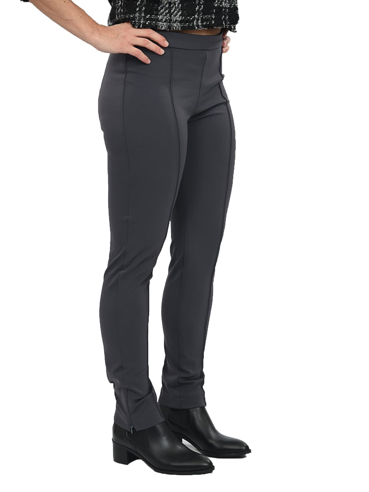 CARACTERE ΠΑΝΤΕΛΟΝΙ ΚΟΛΑΝ ΓΚΡΙ