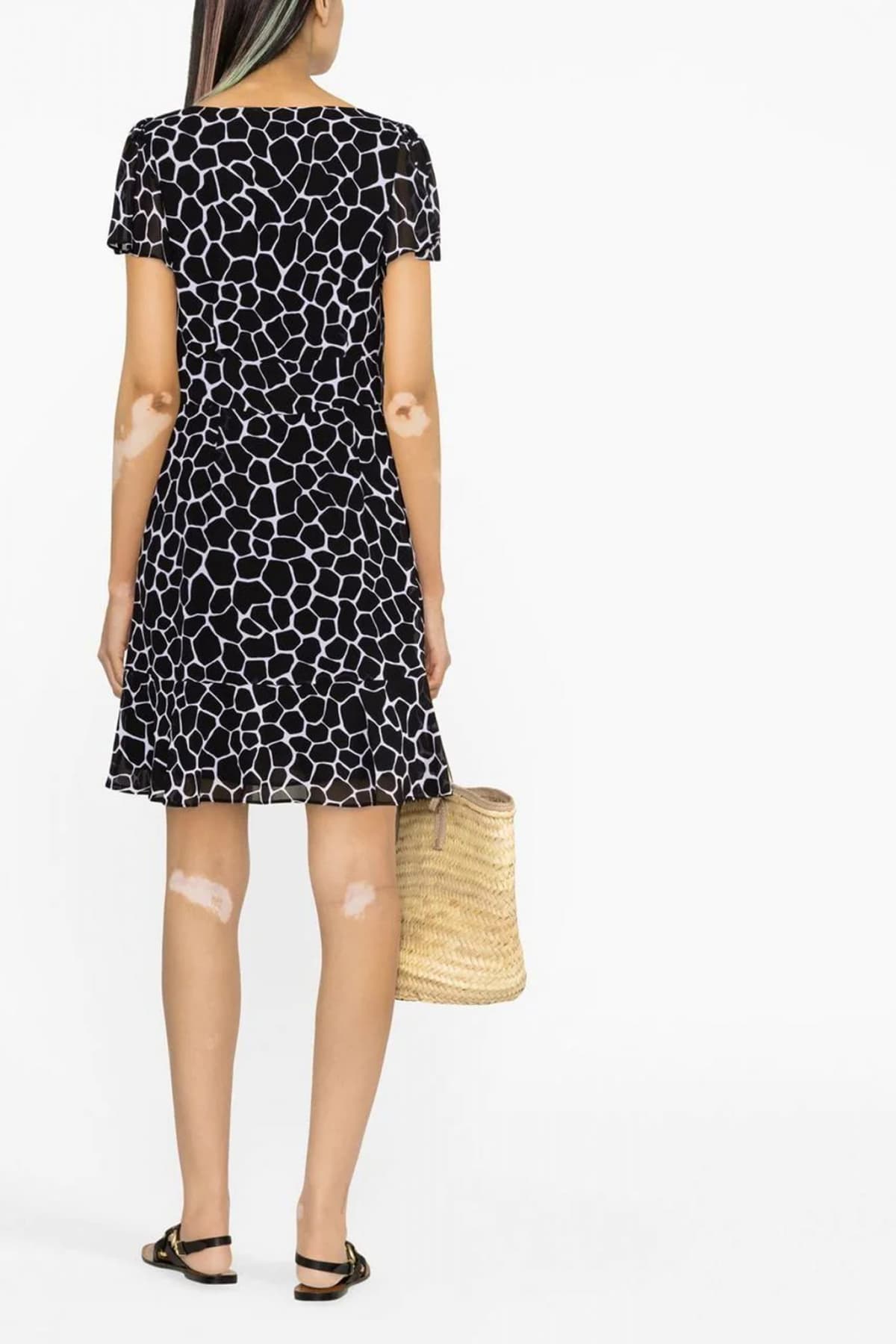 MICHAEL KORS ΦΟΡΕΜΑ ΔΕΣΙΜΟ ΜΠΟΥΣΤΟ ΒΟΛΑΝ ΤΕΛΕΙΩΜΑ ΜΑΥΡΟ/ΛΕΥΚΟ