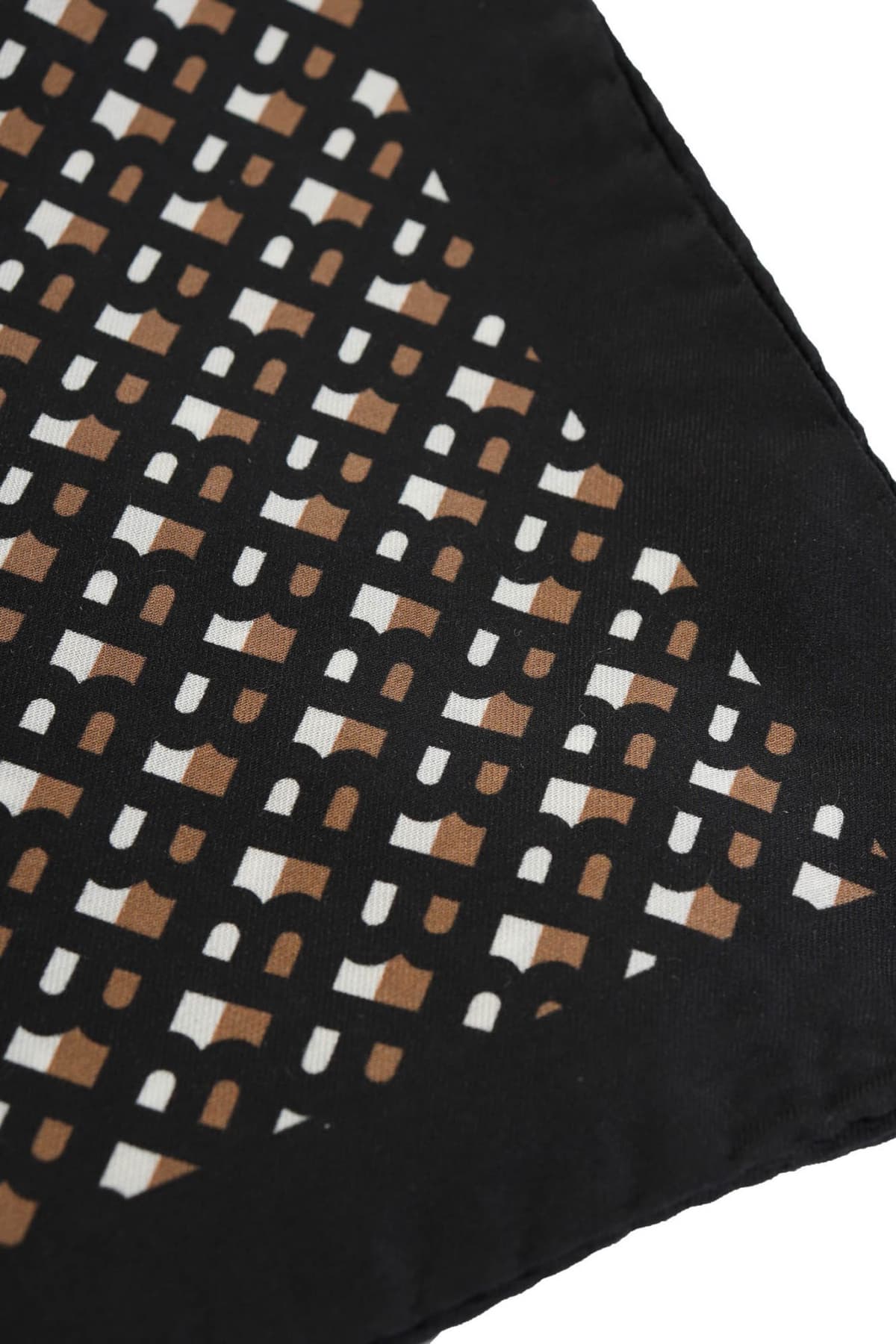 BOSS H-POCKET SQ-222 ALLOVER LOGO POCHETTE ΜΑΥΡΟ-ΜΠΕΖ-ΛΕΥΚΟ