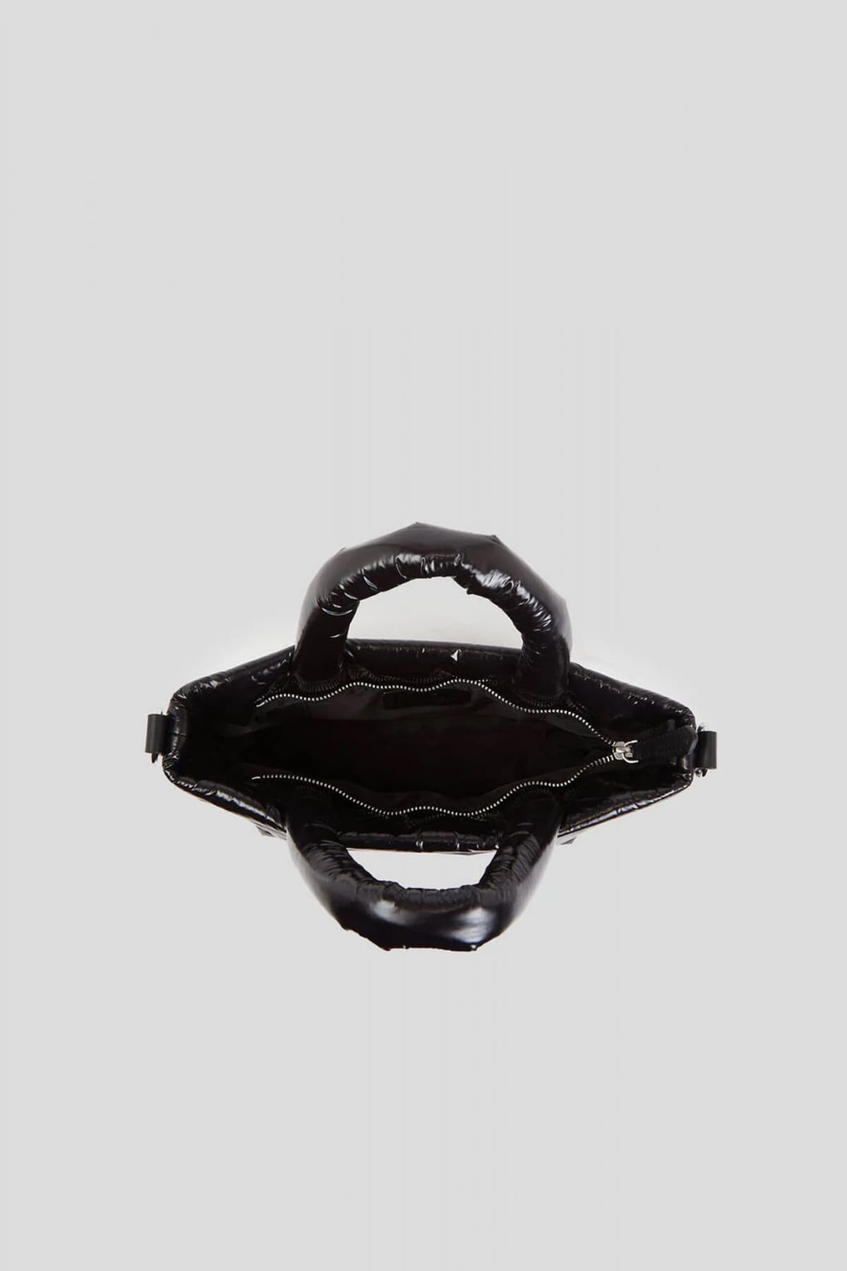 KARL LAGERFELD ΤΣΑΝΤΑKI XEIΡΟΣ/CROSS BODY K/SIGNATURE SOFT SM TOTE NYLON METAΛΛΙΚΟ LOGO MAYΡΟ