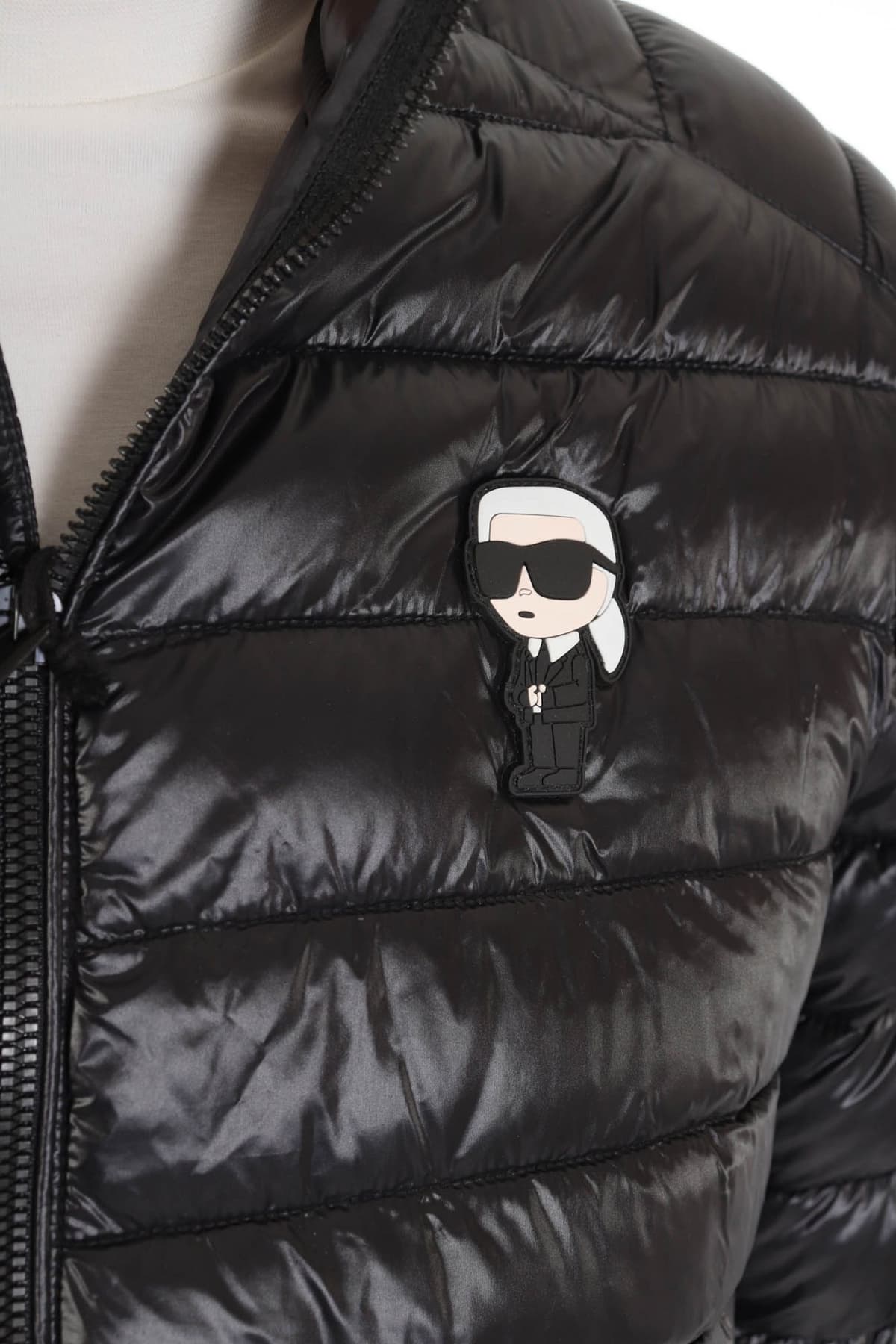 KARL LAGERFELD ΜΠΟΥΦΑΝ ΦΟΥΣΚΩΤΟ LOGO ΜΑΥΡΟ