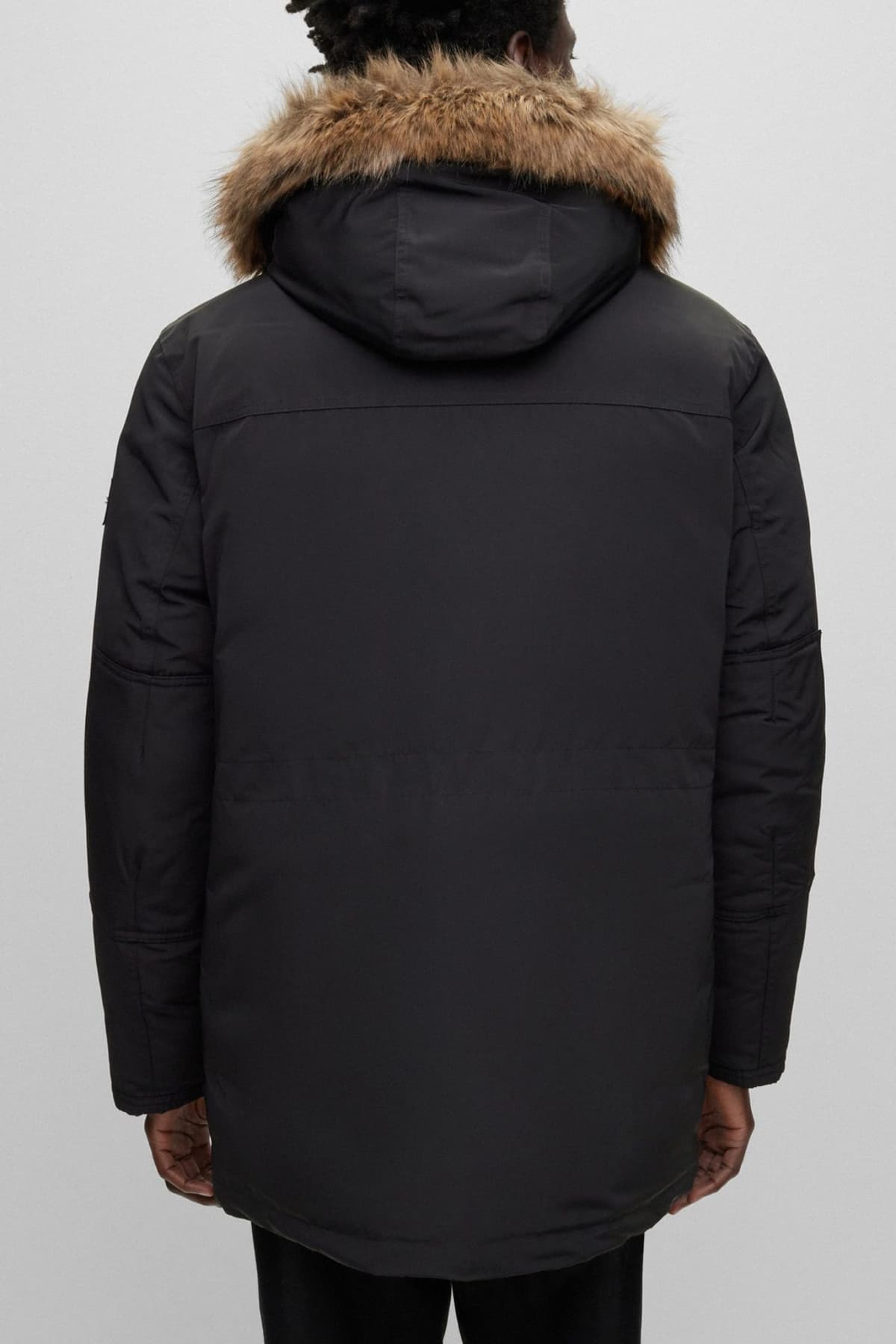 BOSS ΜΠΟΥΦΑN ΠΑΡΚΑ DADICO ΜΑΥΡΟ