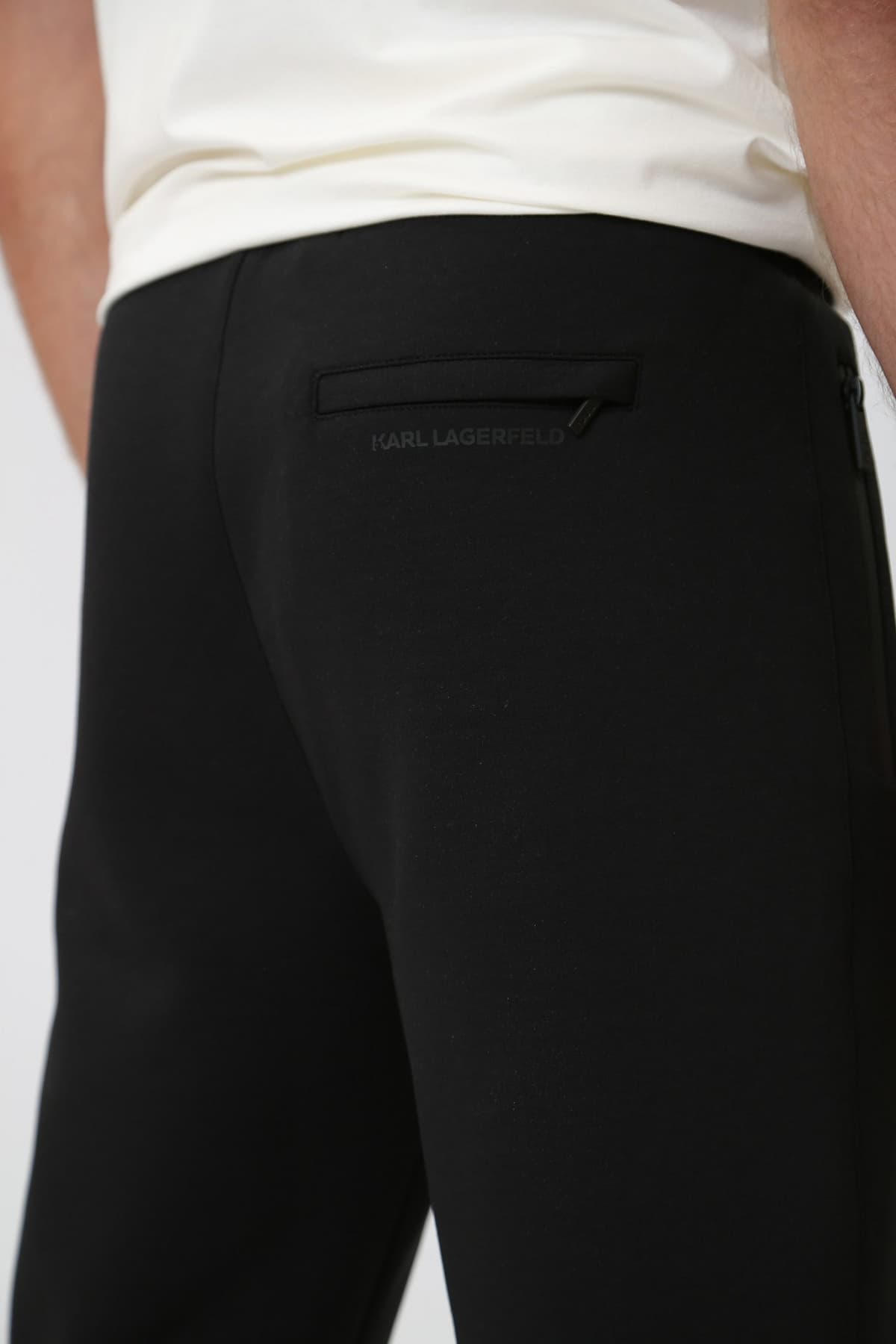 KARL LAGERFELD ΠΑΝΤΕΛΟΝΙ ΦΟΡΜΑ LOGO ΜΑΥΡΟ