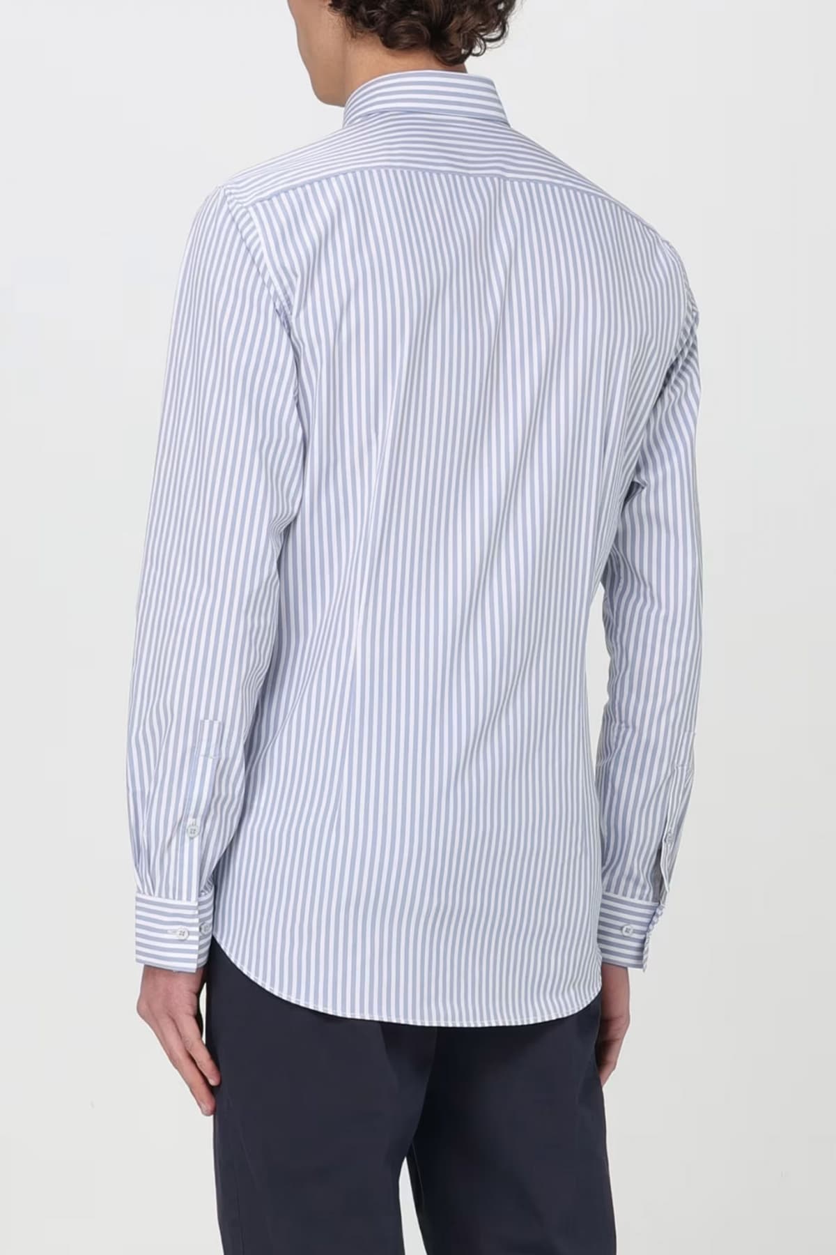 MICHAEL KORS ΠΟΥΚΑΜΙΣΟ ΡΙΓΕ SLIM FIT PERFORMANCE STRETCH ΣΙΕΛ-ΛΕΥΚΟ