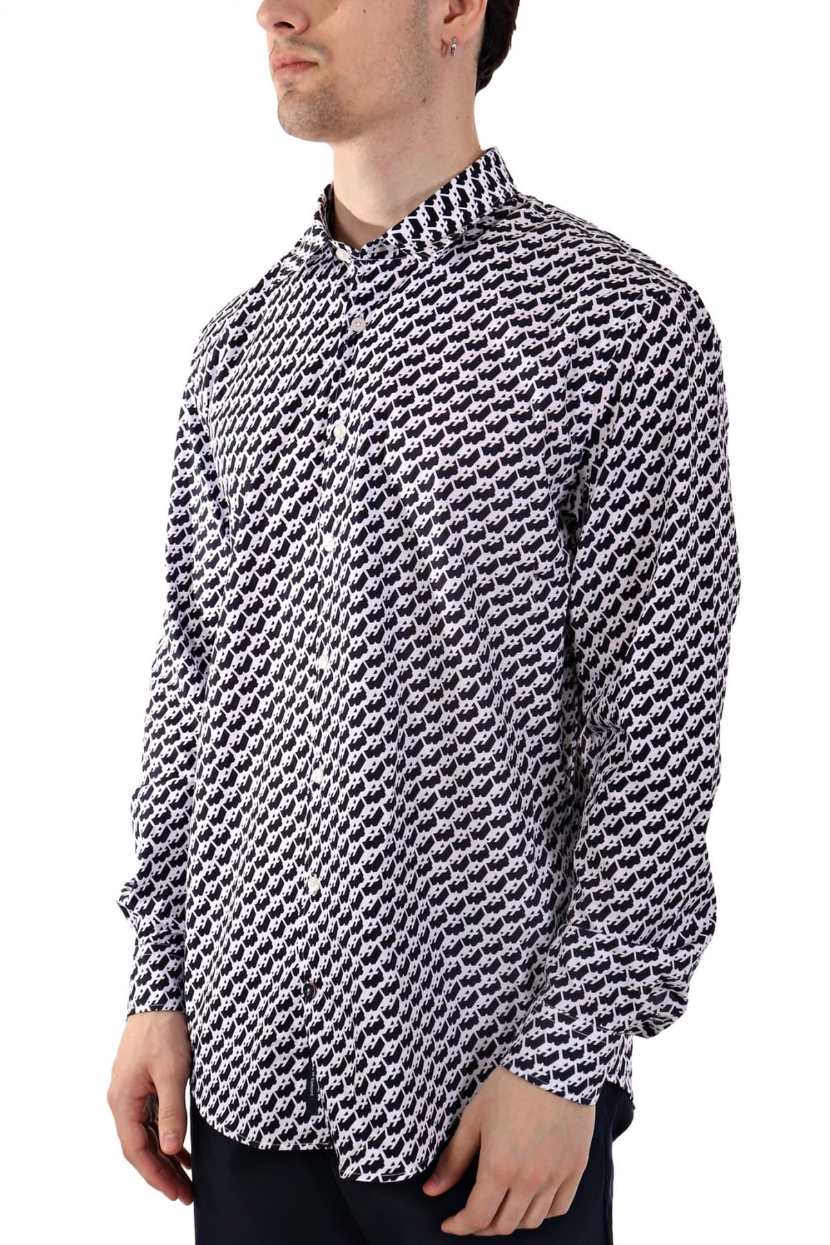 HECHTER ΠΟΥΚΑΜΙΣΟ CASUAL MODERN FIT ΜΕ ΣΧΕΔΙΟ ΜΠΛΕ-ΛΕΥΚΟ