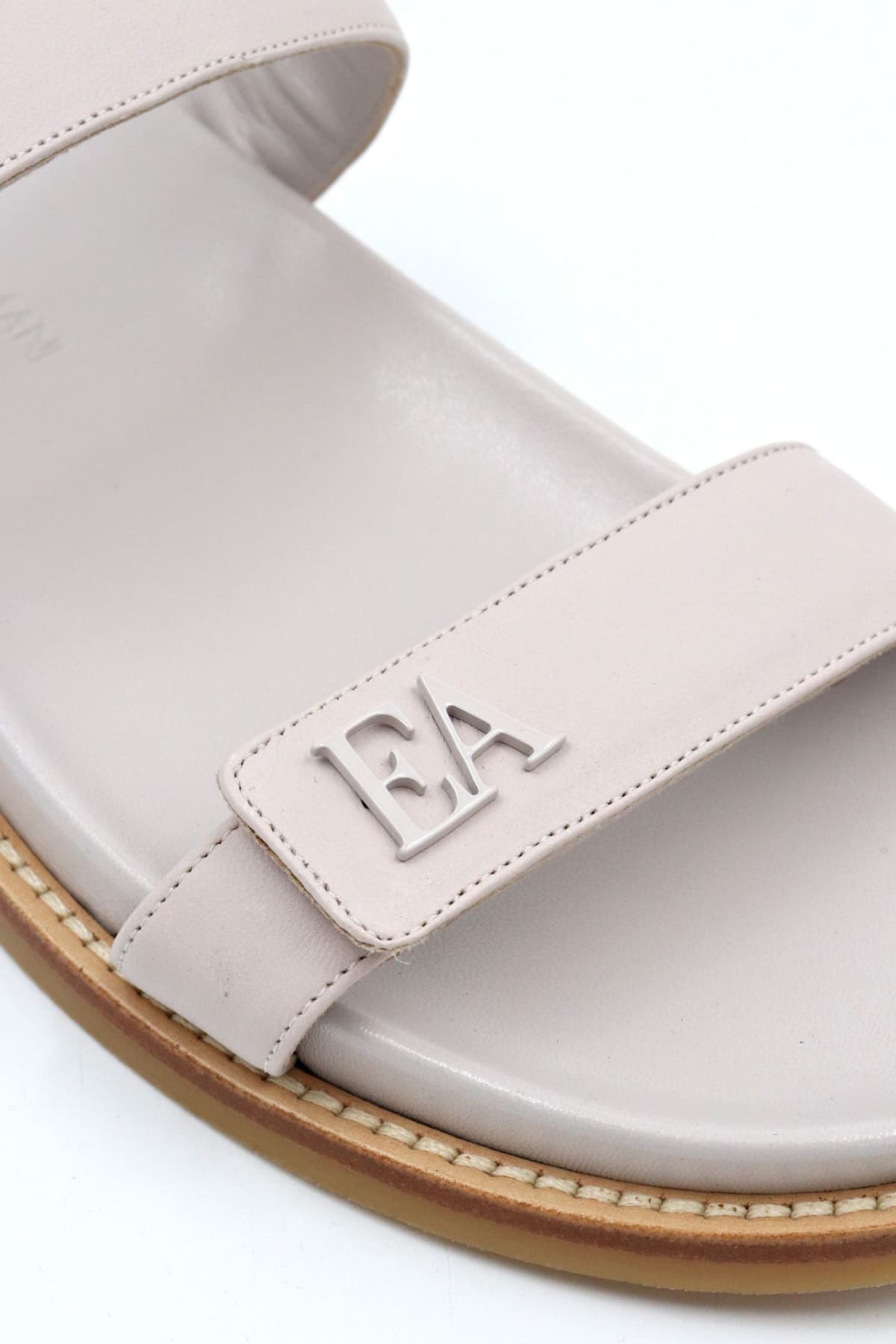 EMPORIO ARMANI ΠΑΠΟΥΤΣΙΑ ΣΑΝΔΑΛΙΑ ΜΕΤΑΛΛΙΚΟ LOGO ΑΝΟΙΧΤΟ ΓΚΡΙ