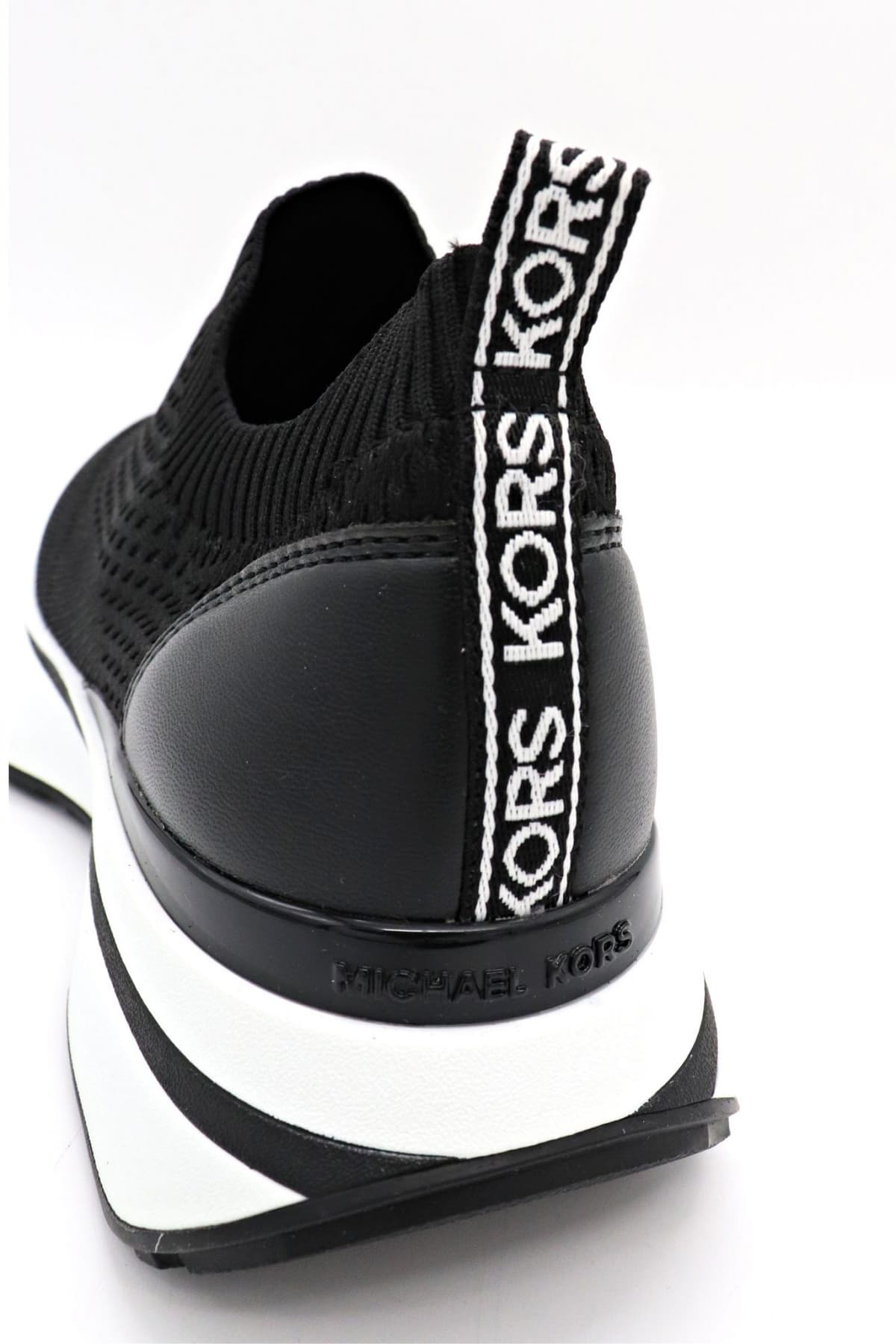MICHAEL KORS ΠΑΠΟΥΤΣΙΑ SNEAKERS ARI SLIP ON LOGO MAYΡΟ