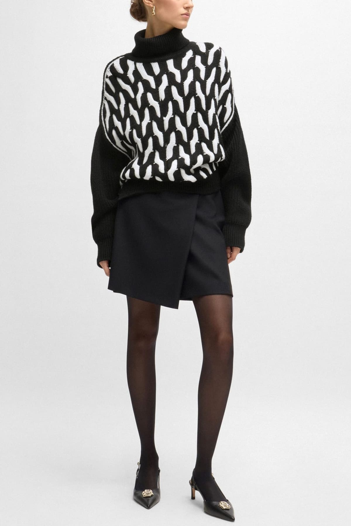 BOSS ΠΟΥΛΟΒΕΡ FERDOLIA ΜΑΛΛΙΝΟ ΠΛΕΚΤΟ ΖΙΒΑΓΚΟ ΜΑΥΡΟ / ΛΕΥΚΟ