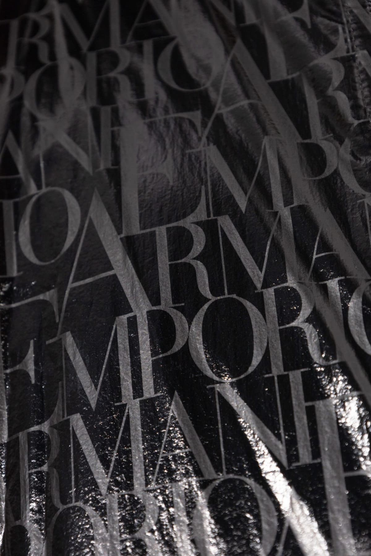 EMPORIO ARMANI ΜΠΟΥΦΑΝ BOMBER FAUX FUR ΔΙΠΛΗΣ ΟΨΕΩΣ ΜΗ ΑΠΟΣΠΩΜΕΝΗ ΚΟΥΚΟΥΛΑ ΜΑΥΡΟ