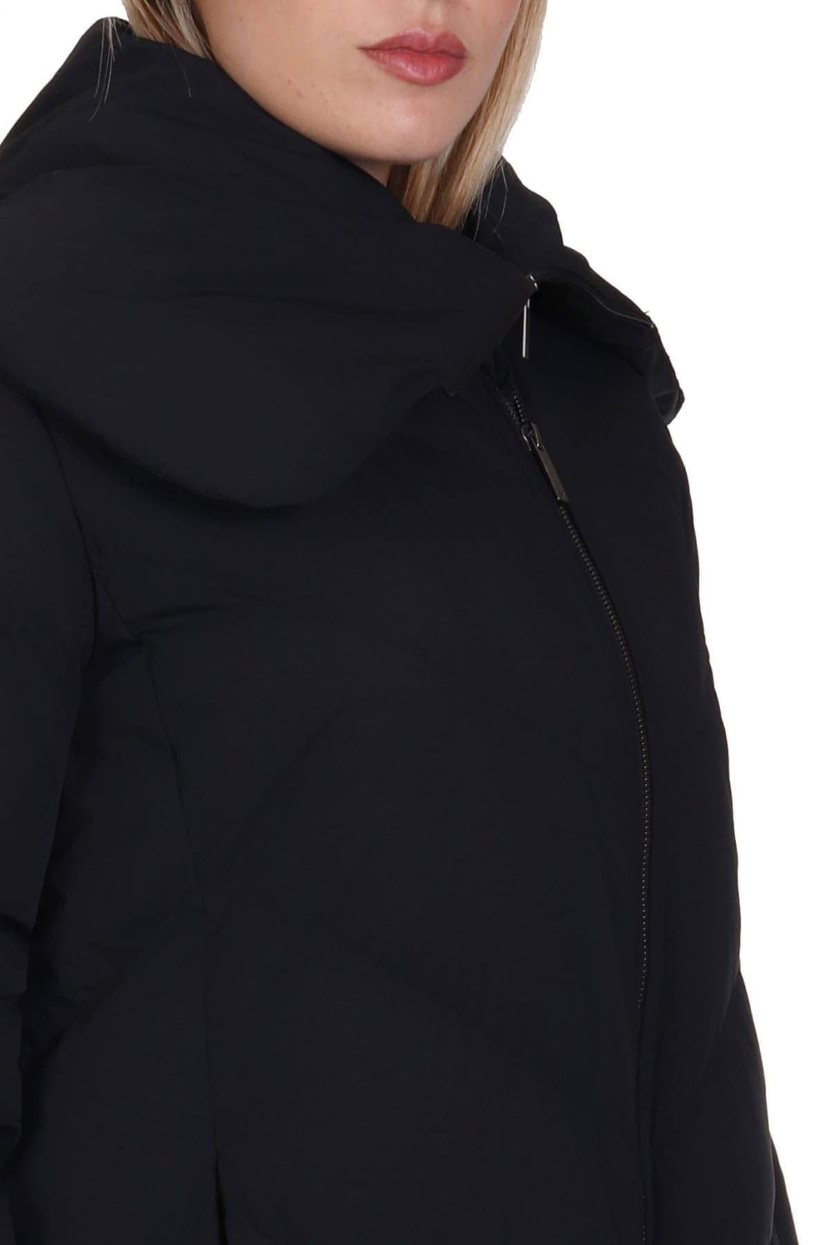 EMPORIO ARMANI ΜΠΟΥΦΑΝ ΦΟΥΣΚΩΤΟ ΑΠΟΣΠΩΜΕΝΟΣ ΓΙΑΚΑΣ ΜΑΥΡΟ