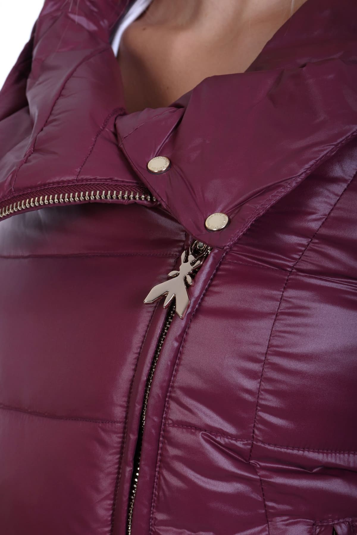 PATRIZIA PEPE ΜΠΟΥΦΑΝ ΦΟΥΣΚΩΤΟ ΚΑΠΙΤΟΝΕ ΛΟΞΟ ΚΟΥΜΠΩΜΑ ΜΠΟΡΝΤΩ