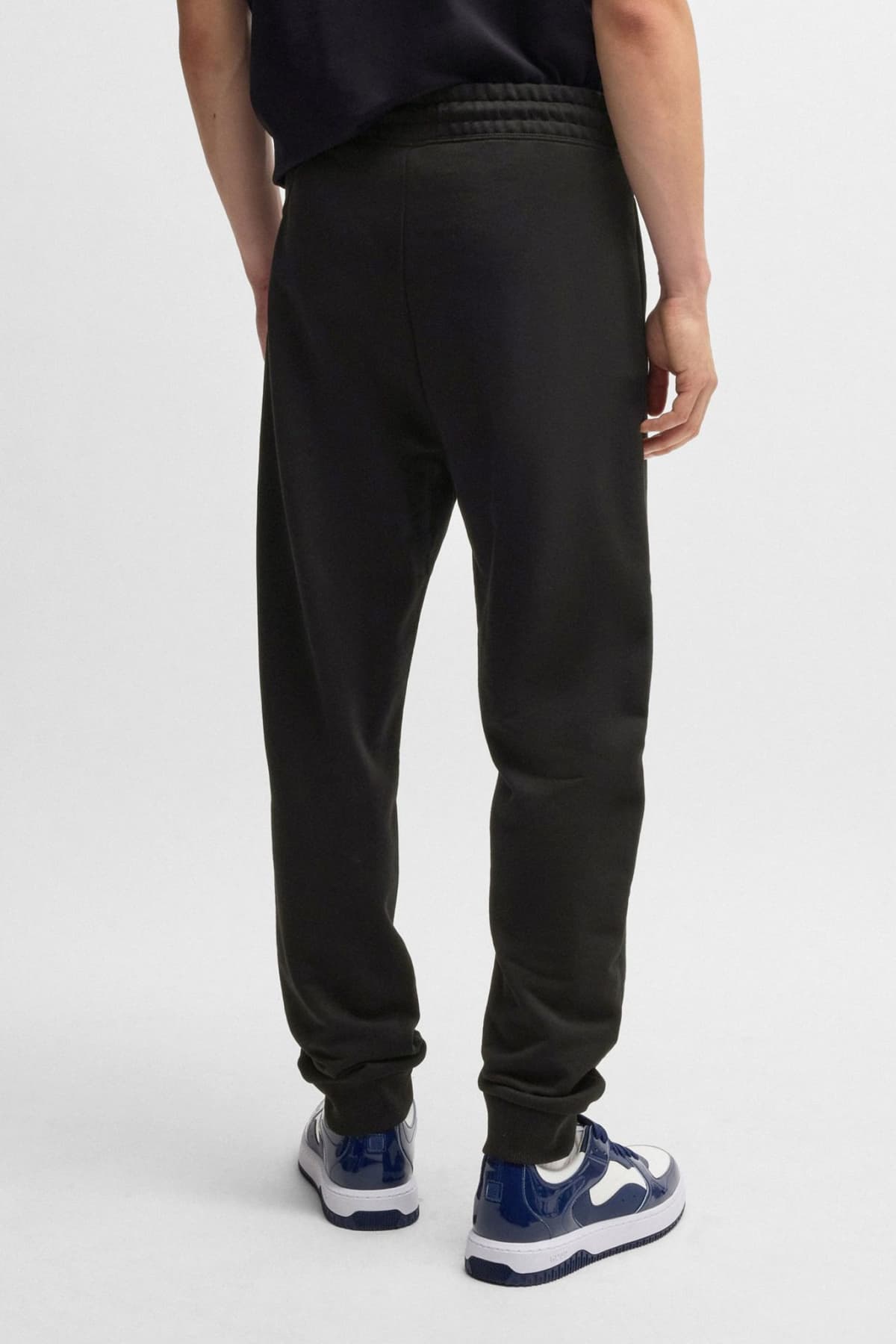 HUGO BLUE ΠΑΝΤΕΛΟΝΙ ΦΟΡΜΑ NAPIN ΜΑΥΡΟ