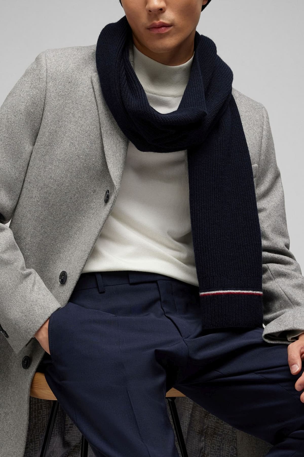 HECHTER ΚΑΣΚΩΛ ΠΛΕΚΤΟ LOGO ΜΠΛΕ ΣΚΟΥΡΟ