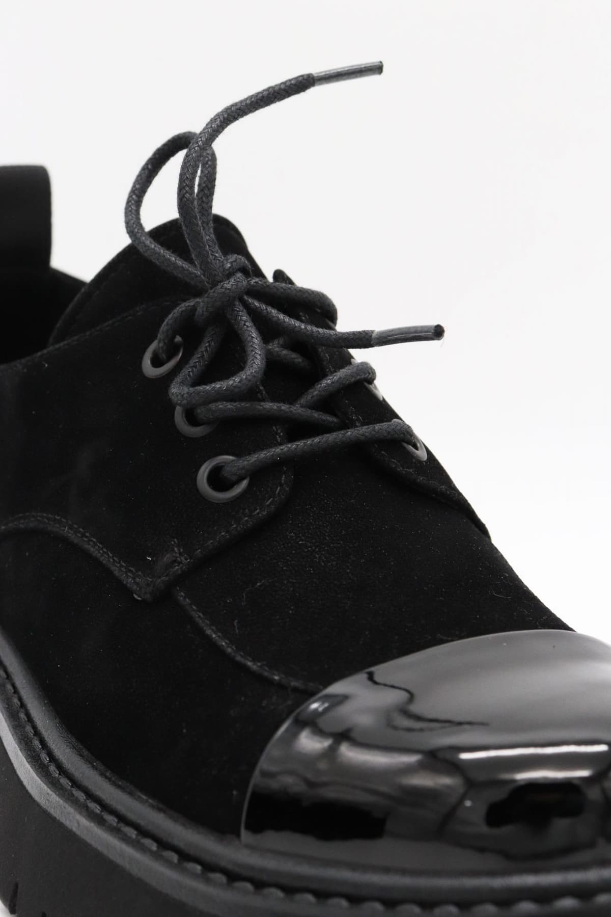 LAURA BIAGIOTTI ΠΑΠΟΥΤΣΙΑ ΜOKAΣΙΝΙΑ ΒΕΛΟΥΔΟ ΚΟΡΔΟΝΙΑ LOGO ΜΑΥΡΟ