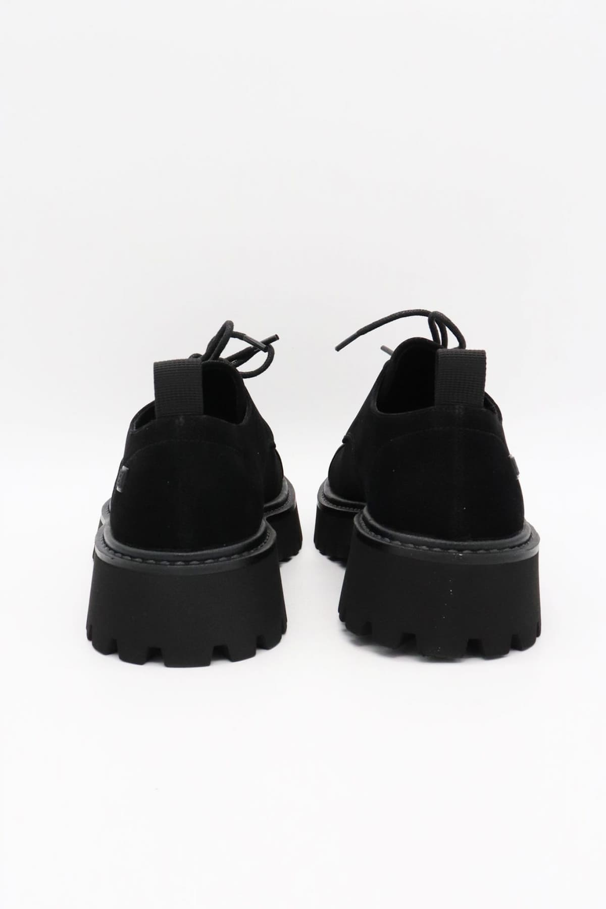 LAURA BIAGIOTTI ΠΑΠΟΥΤΣΙΑ ΜOKAΣΙΝΙΑ ΒΕΛΟΥΔΟ ΚΟΡΔΟΝΙΑ LOGO ΜΑΥΡΟ