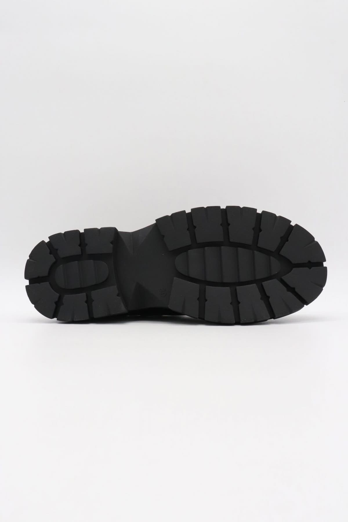 GAI MATTIOLO ΠΑΠΟΥΤΣΙΑ ΜΟΚΑΣΙΝΙΑ ΛΟΥΡΑΚΙ ΜΕΤΑΛΛΙΚΗ ΑΓΚΡΑΦΑ LOGO ΜΑΥΡΟ