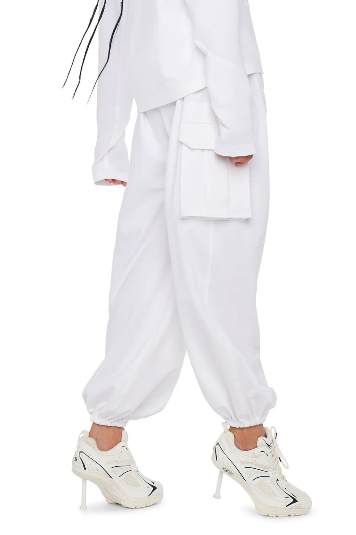 NORMA KAMALI ΦΟΡΜΑ ΦΟΥΤΕΡ OVERSIZED BOYFRIEND CARGO SWEATPANT ΛΕΥΚΟ