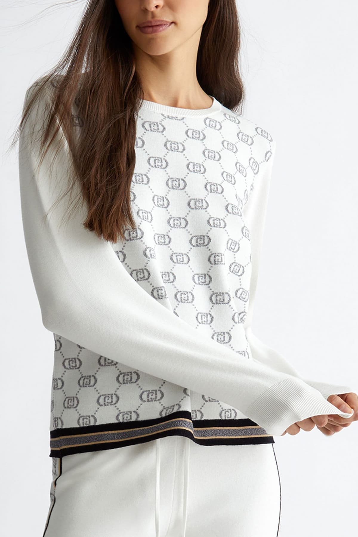 LIU-JO ΠΛΕΚΤΟ CREWNECK LOGO GLITTER ΑΣΗΜΙ / ΛΕΥΚΟ