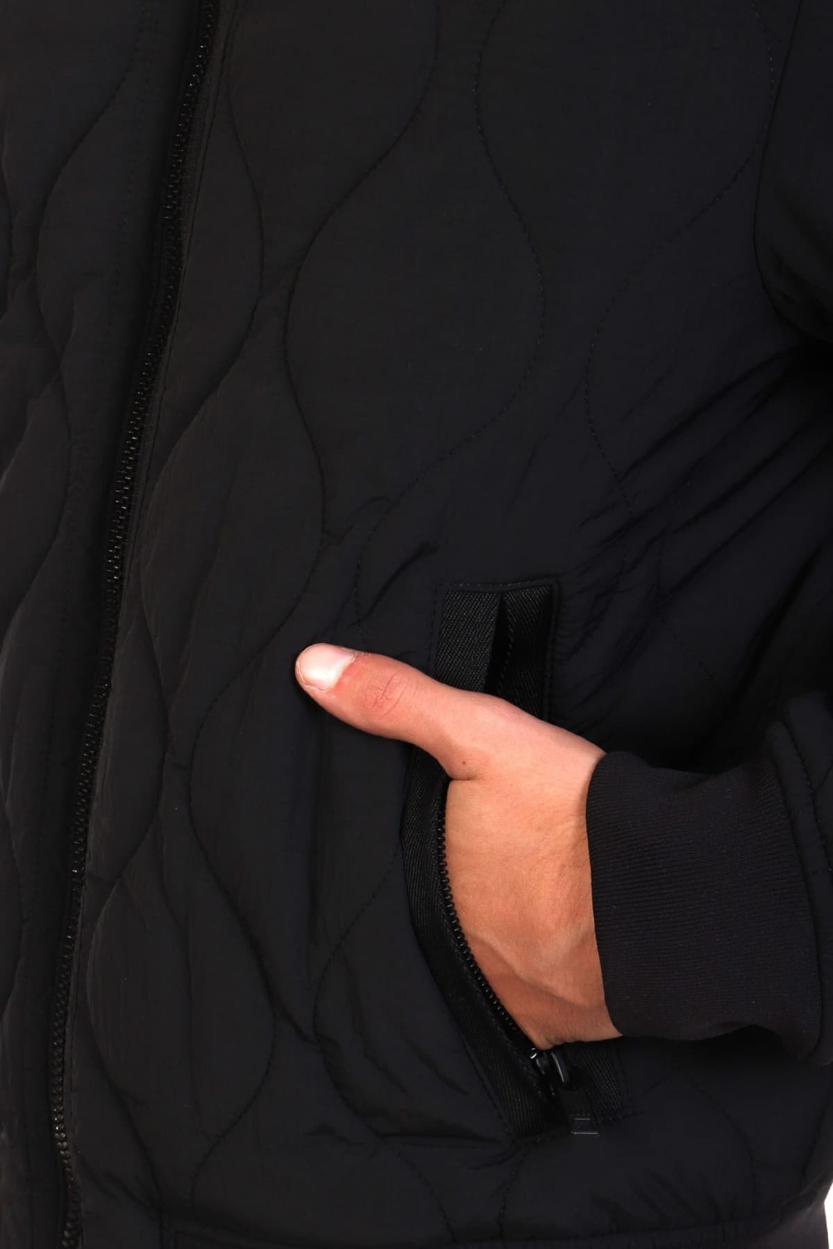 BOSS CAUAL ΜΠΟΥΦΑΝ ΦΟΥΣΚΩΤΟ BOMBER ΚΑΠΙΤΟΝΕ OSTRONG ΜΑΥΡΟ