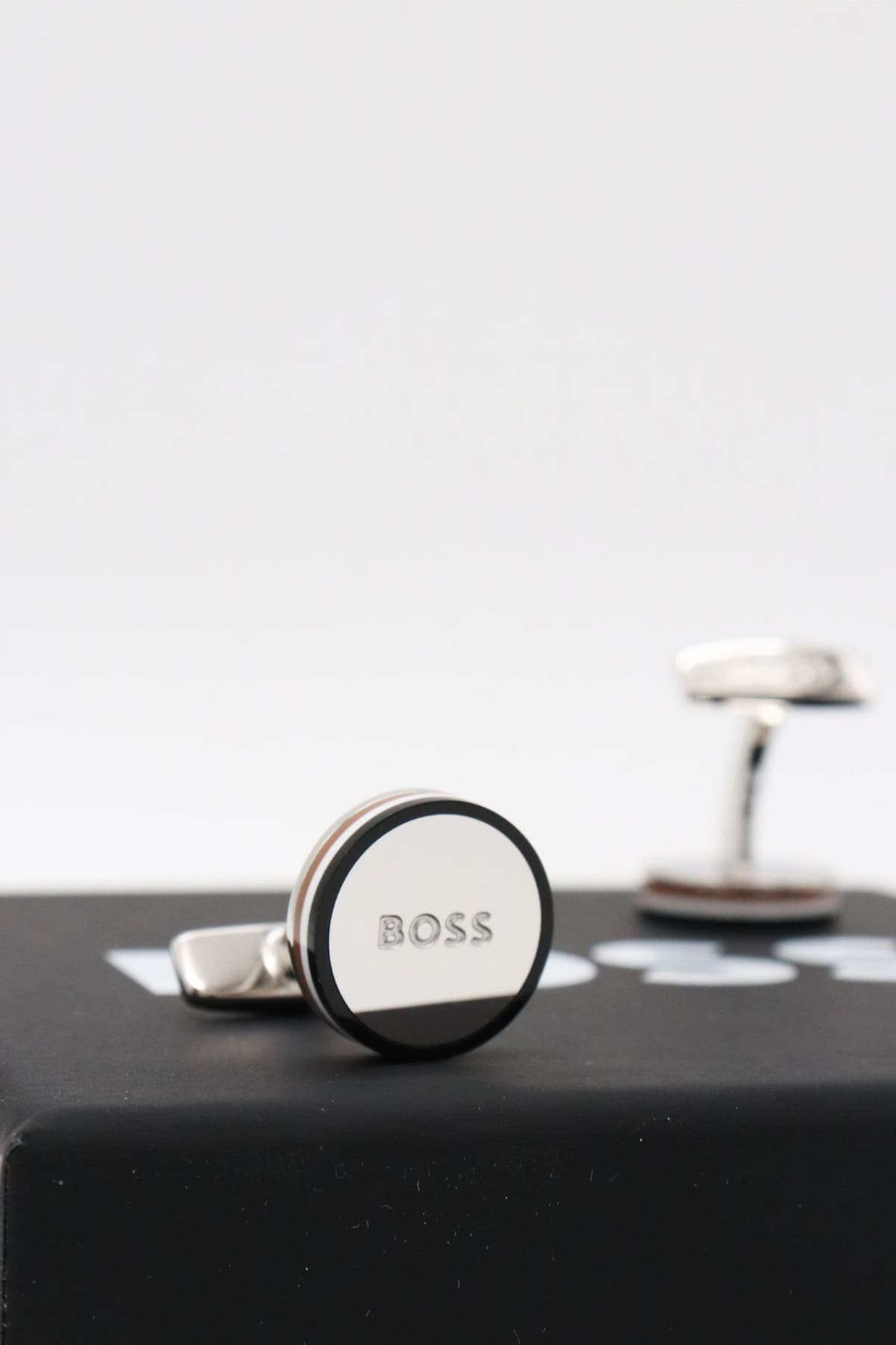 BOSS ΜΑΝΙΚΕΤΟΚΟΥΜΠΟ B ICONIC CUF ΜΠΕΖ