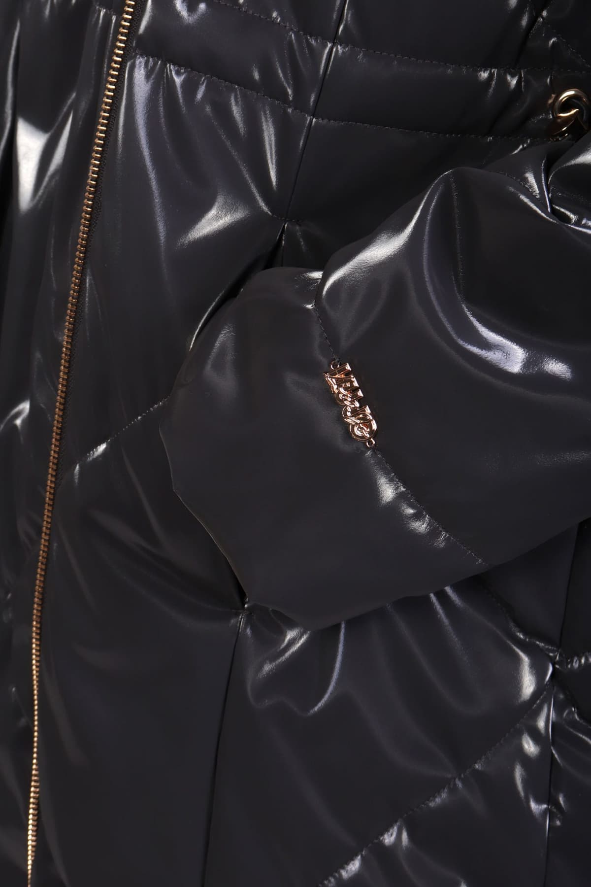 LIU-JO ΜΠΟΥΦΑΝ ΣΤΑΥΡΩΤΟ ΚΑΠΙΤΟΝΕ ΚΟΥΚΟΥΛΑ ΣΚΟΥΡΟ ΓΚΡΙ